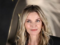 67-letnia dawno niewidziana gwiazda zachwyciła. Trudno uwierzyć w jej wiek