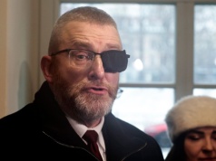 Zarzuty za uwięzienie dr Gizeli Jagielskiej. Grzegorz Braun nie stawił się w prokuraturze