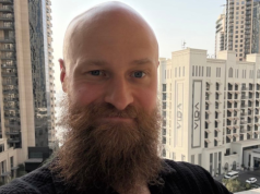 Największy polski krypto‑influencer o chaosie na Bliskim Wschodzie: „Polski rząd ma absolutnie wyj*bane na Polaków w Dubaju”