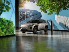 Nowa Toyota RAV4 Plug-in Hybrid: 100 km na prądzie i szybkie ładowanie DC