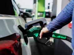 Konflikt w Iranie a ceny paliwa na polskich stacjach. Ekspert uspokaja