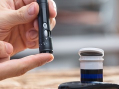 Twój budzik może chronić cię przed cukrzycą. Kluczowa jest każda minuta