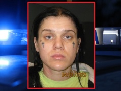 Ma dwa krzyże na twarzy. Jest poszukiwana listem gończym