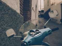 Jak wybrać skuter włoski: przewodnik po modelach i serwisie