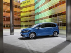 Volkswagen kończy produkcję dwóch popularnych modeli. Pożegnamy Tourana i ID.3