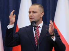 Spór o SAFE wchodzi w nową fazę. PiS obudował ten program absurdalnymi mitami