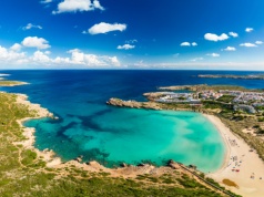 Urlop na Minorce 🏖️🇪🇸 Loty z Warszawy i aparthotel blisko plaży za 989 PLN 😍