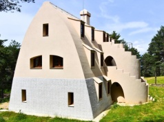 Najsłynniejsze schronisko w górach. Po 125 latach odkryli tajemnicę. Już wiadomo, kto je stworzył