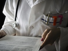 Lekarze krytykują rezygnację z koronerów. Nowy projekt ustawy „krokiem wstecz”