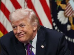 Trump ocenia powodzenie na wojnie z Iranem