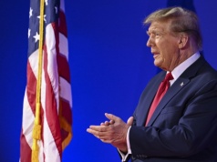 Trump twierdzi, że ropa zaczyna płynąć z Wenezueli