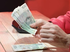 Sprawdź, czy twój pracodawca łamie przepisy. Ten dzień miesiąca to maksimum