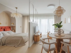 Ma tylko 40 m², a wygląda jak apartament z Mediolanu. Ten kolor robi tu całą robotę!