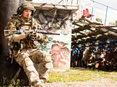 Dzieci polityków powinny iść na linię frontu. Wojny skończyłyby się jak ręką odjął