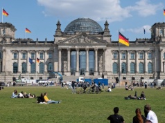 Duża grupa obywateli chce wyjechać z Niemiec. Na to się skarżą