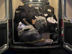 Turek. Wpadła na targowisku z podróbkami wartymi w oryginale 1,3 mln zł, grozi jej więzienie  