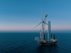 RWE zainstalowało pierwszą turbinę na największej duńskiej farmie wiatrowej offshore – Thor