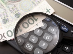 Tyle gotówki musisz mieć w domu w 2026 roku. W razie kryzysu może być na wagę złota