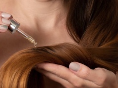 Ziołowa petarda do silnie wypadających włosów. Zastąpi ampułki i drogie wcierki