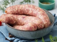 Zwróć uwagę w sklepie. Tak kupisz najlepszą białą kiełbasę