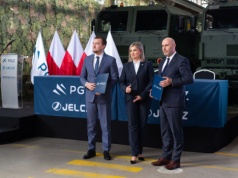 Jelcz dostał prawie 800 mln zł na nową fabrykę pojazdów dla polskiego wojska. Jest umowa z PGZ