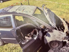 Podpalił auto byłej partnerki i groził jej śmiercią – śremscy policjanci skierowali akt oskarżenia do sądu