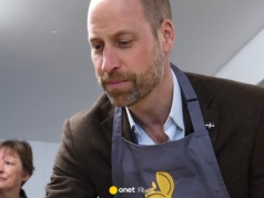 William spróbował sił jako sprzedawca. Klienci długo nie wiedzieli, kto ich obsługuje