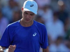 Fatalny dzień Polaków w Indian Wells. Iga Świątek i Kamil Majchrzak ratują honor