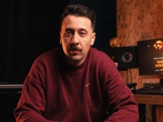 Avi doznał urazu oka – koncert odwołany