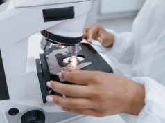 UW i MSD Polska rozmawiają o współpracy w badaniach klinicznych, AI i biomarkerach