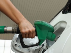 Ceny paliw wystrzeliły, tyle kosztuje litr benzyny w twoim województwie. Rekordziści płacą nawet 30 groszy więcej