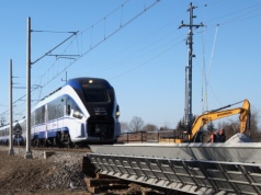 Modernizacja ważnej trasy kolejowej z Wrocławia do Warszawy wkracza w kluczowy etap