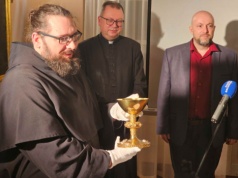 Do katedry w Kołobrzegu wrócił gotycki kielich. Jeszcze niedawno nie wiedziano o jego istnieniu