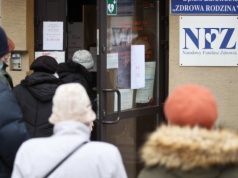 Eksperci z SGH: system ochrony zdrowia zbliża się do ściany. Desperackie próby oszczędności?