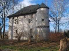 Tę piękną wioskę warto odwiedzić w weekend. Skrywa wyjątkowo starą atrakcję