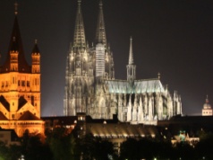 Katedra w Kolonii wprowadzi opłaty dla turystów