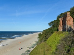 Masz dość zatłoczonych kurortów? Odwiedź tę wyjątkową miejscowość nad Bałtykiem