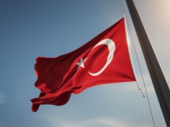 Masz wykupione wczasy w Turcji 2026? Zobacz, co polski naukowiec mówi o "incydencie rakietowym". Biura podróży milczą