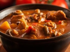 Znajoma przywiozła przepis z Gruzji. Jedno danie wystarczy za cały sobotni obiad