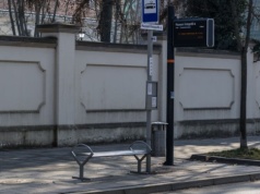 Nowe ławki na przystankach szybciej niż planowano. Miasto zakończyło montaż przed terminem