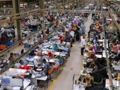 Fast fashion cierpi z powodu wojny. Dostawy utknęły na lotniskach