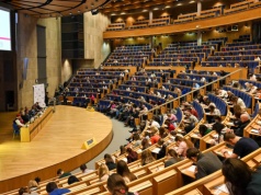 Kilkuset uczestników walczyło o tytuł mistrza ortografii. W Krakowie odbyło się IX Dyktando Krakowskie