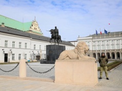 Drony w pobliżu strefy zero Pałacu Prezydenckiego. Dwóch Polaków z zarzutami