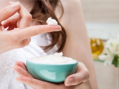 Weź z kuchni i nałóż na twarz i włosy. To sposób na szybki i tani glow up