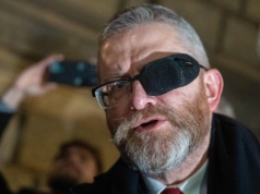 Grzegorz Braun odwiedził ambasadę Iranu. "Teheran-Warszawa wspólna sprawa"