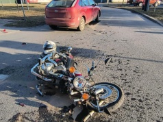 22-letni kierowca Forda doprowadził do wypadku z 17-latkiem na motocyklu!