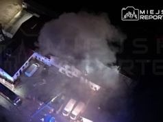 Nocny pożar hali. W akcji siedem zastępów straży pożarnej