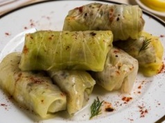 Na obiad przygotowuję takie gołąbki. Prosty farsz i smak jak z dzieciństwa