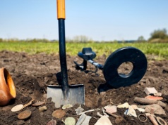 Ciekawa złota moneta znaleziona w Anglii. Mogła należeć do wikinga