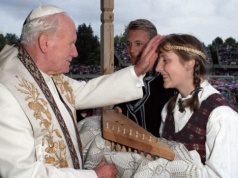 Jak wypowiadali się papieże o kobietach i nowym feminizmie?